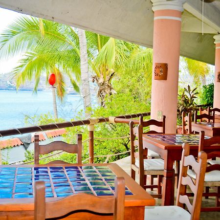 Hotel Catalina Beach Resort Сиуатанехо Экстерьер фото