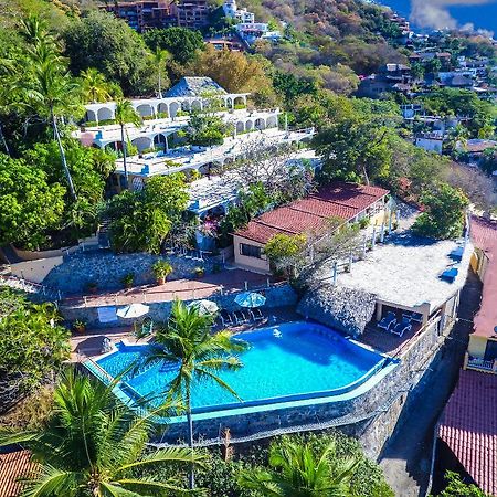 Hotel Catalina Beach Resort Сиуатанехо Экстерьер фото