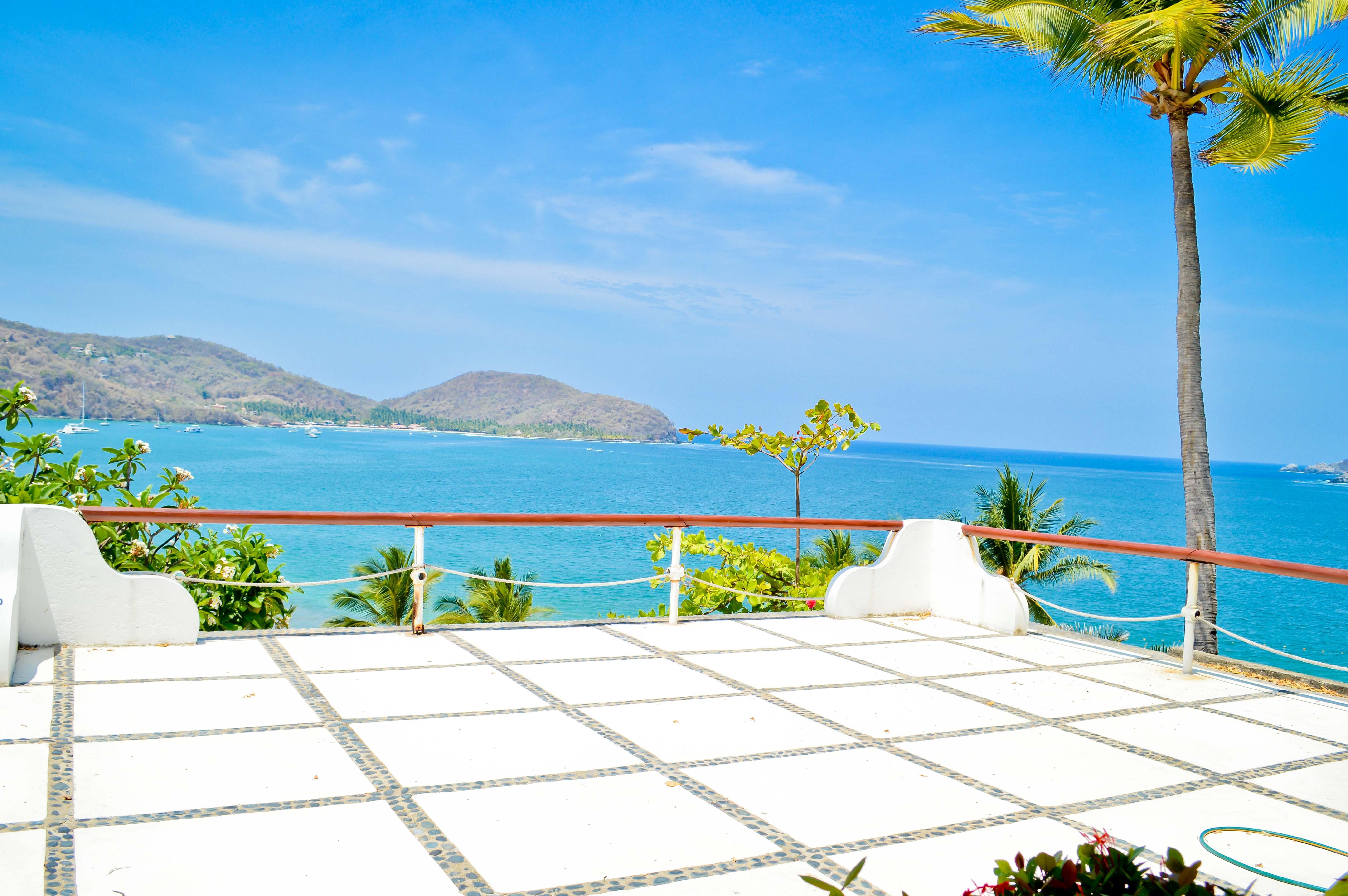 Hotel Catalina Beach Resort Сиуатанехо Экстерьер фото