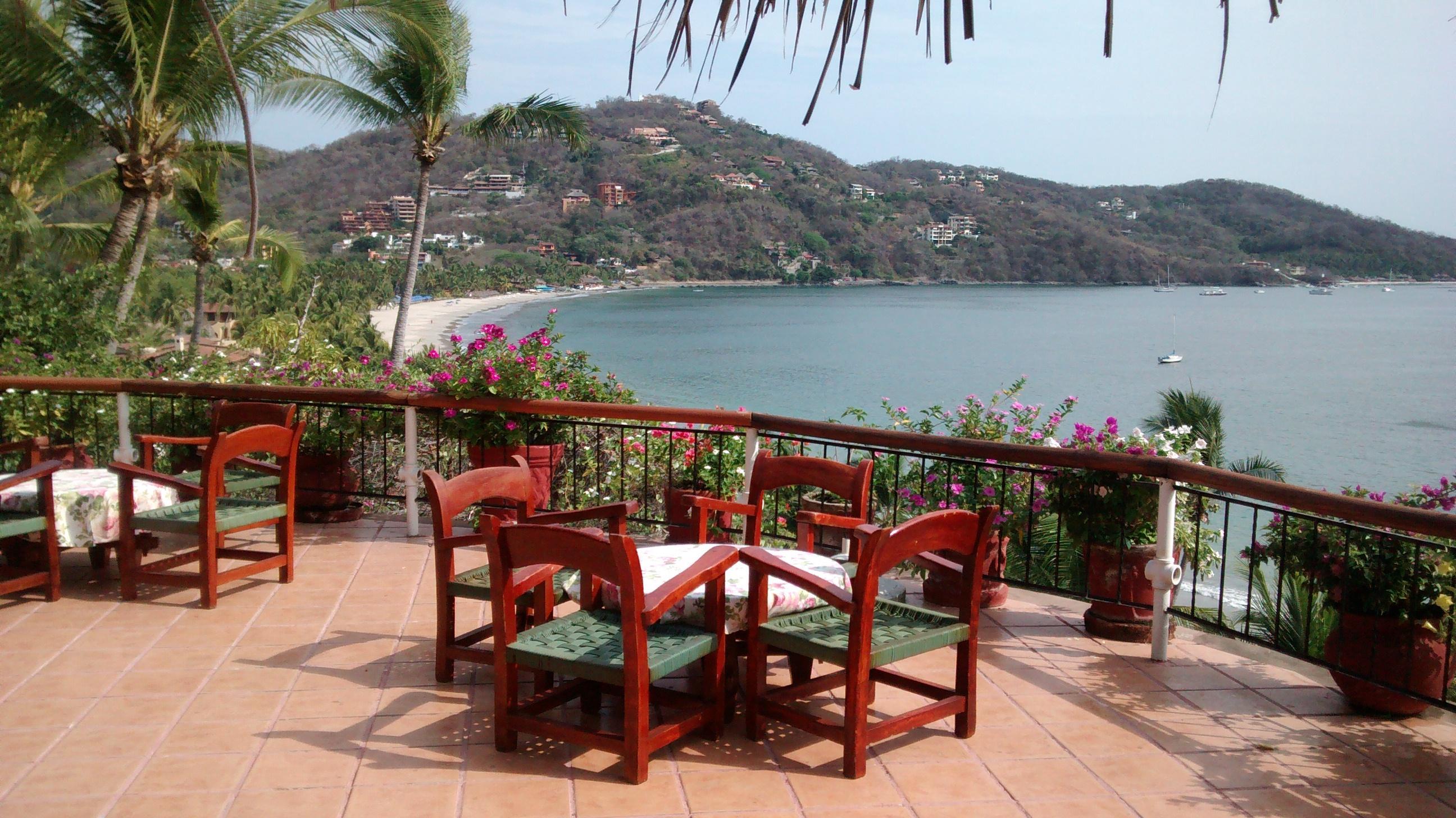 Hotel Catalina Beach Resort Сиуатанехо Экстерьер фото