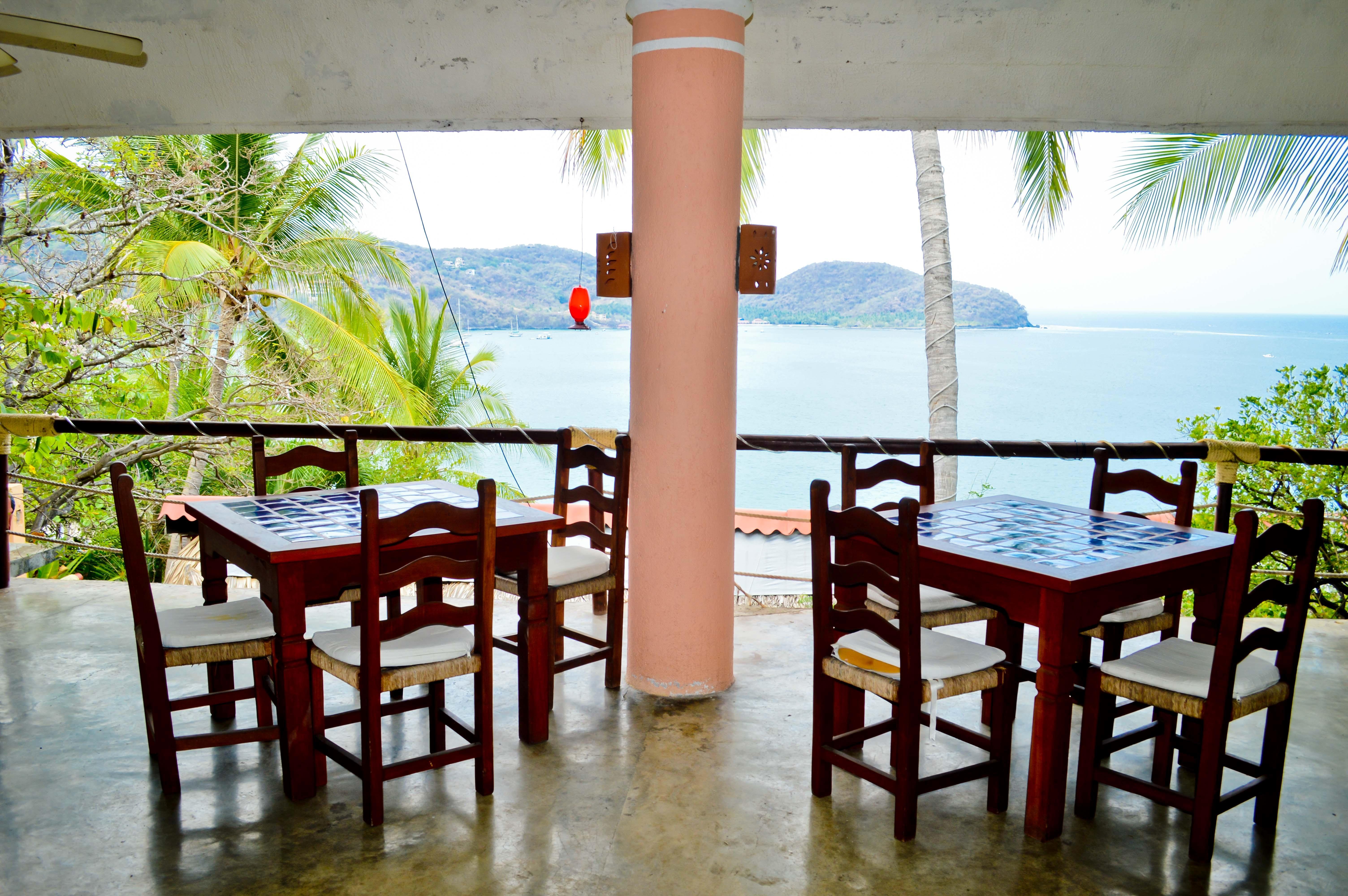 Hotel Catalina Beach Resort Сиуатанехо Экстерьер фото