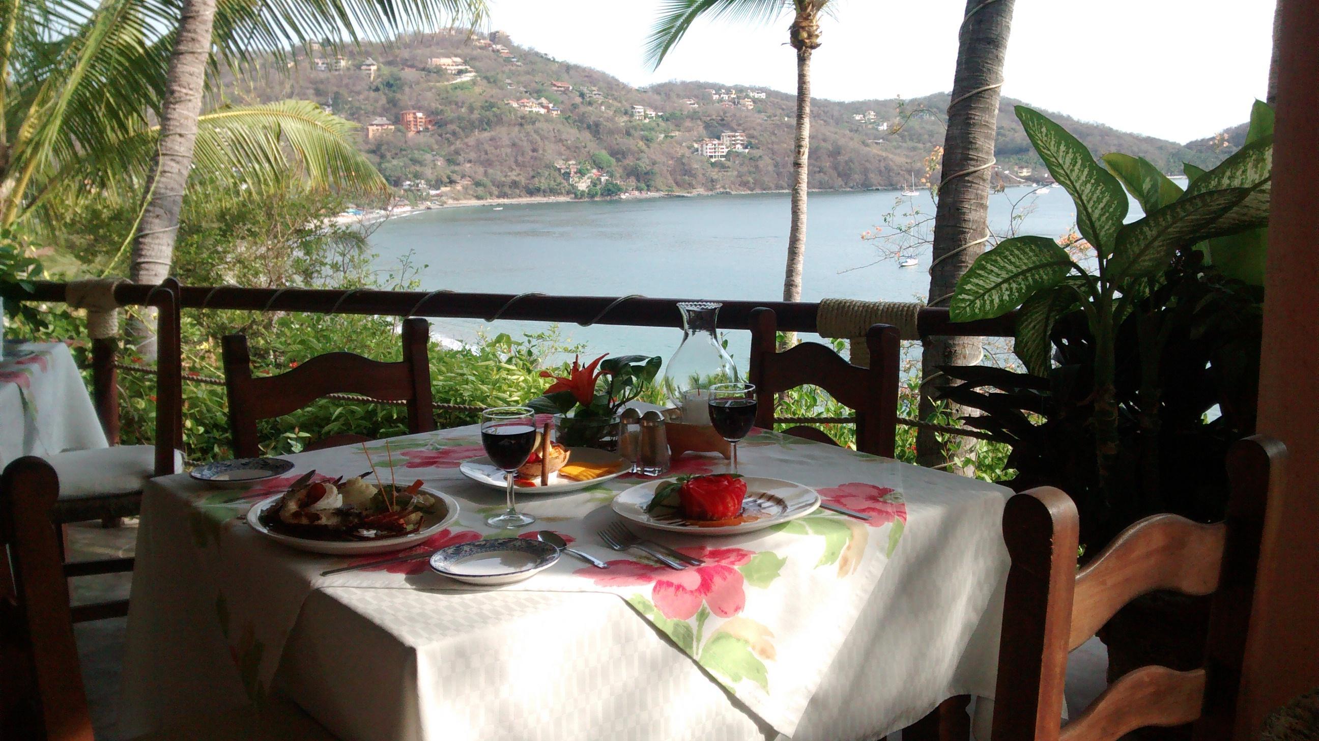 Hotel Catalina Beach Resort Сиуатанехо Экстерьер фото