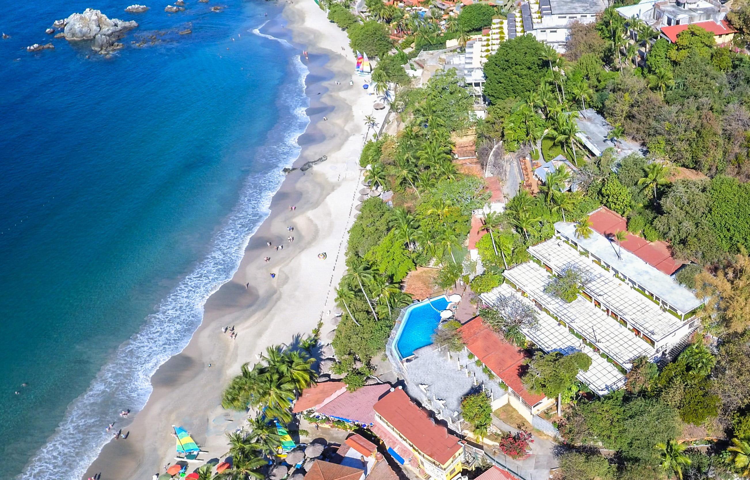 Hotel Catalina Beach Resort Сиуатанехо Экстерьер фото