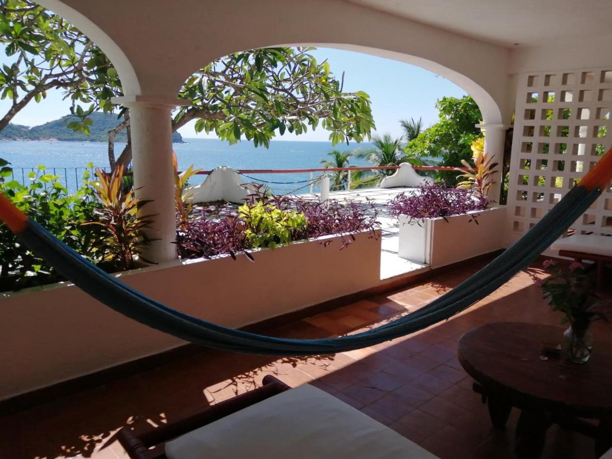 Hotel Catalina Beach Resort Сиуатанехо Экстерьер фото