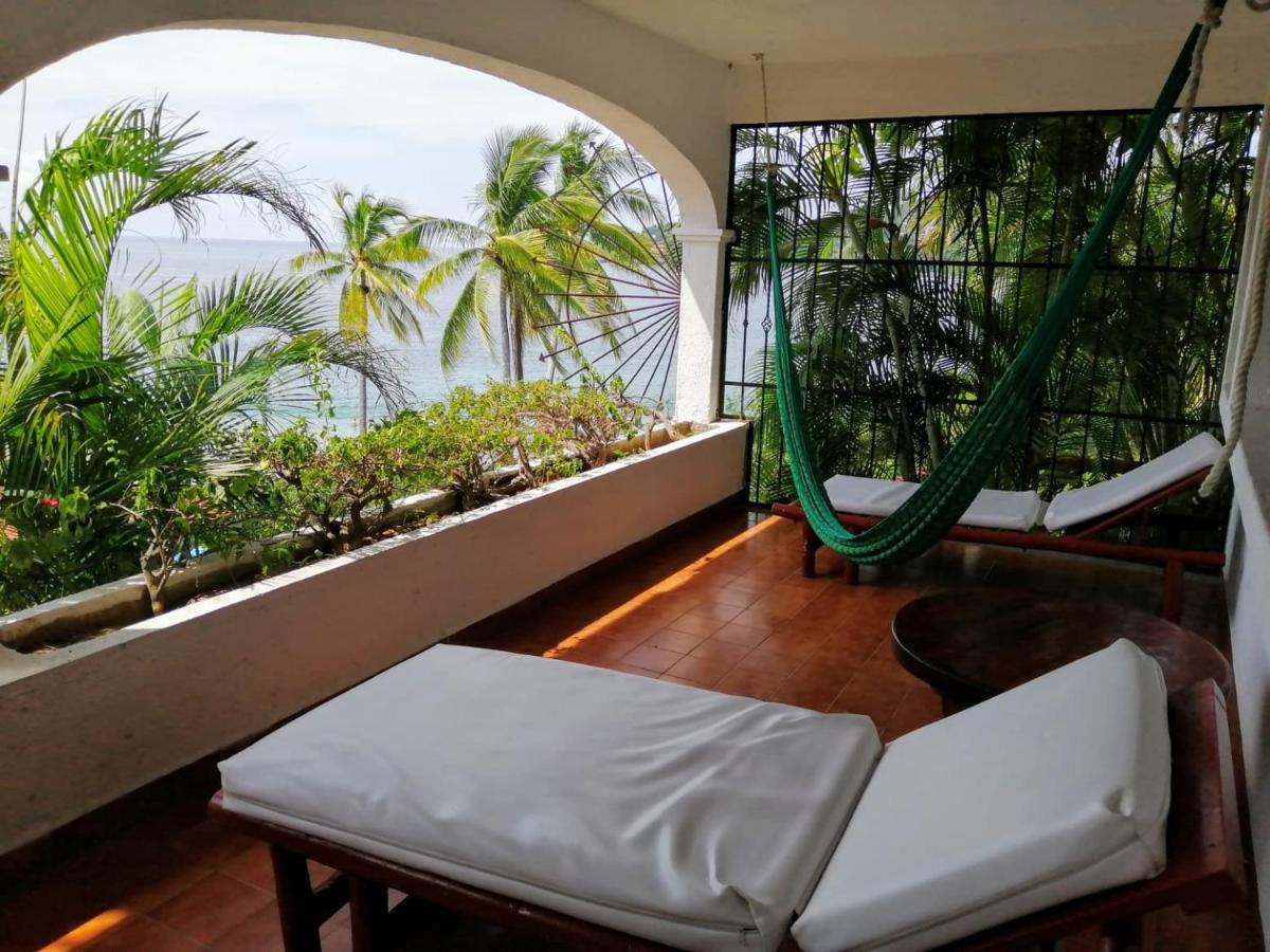 Hotel Catalina Beach Resort Сиуатанехо Экстерьер фото