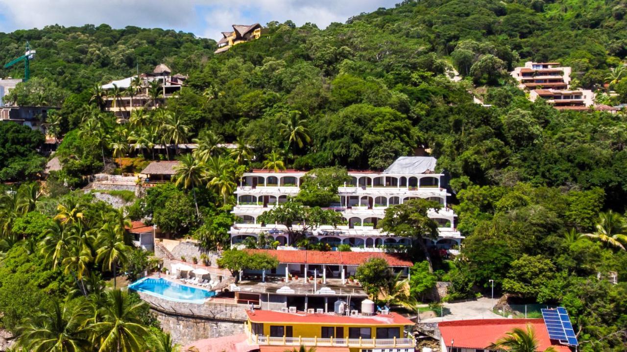 Hotel Catalina Beach Resort Сиуатанехо Экстерьер фото